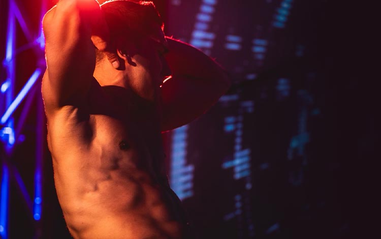 La soirée la plus caliente en ville est de retour ! Les beaux gars des Canadian Sexy Males vous réservent des numéros dignes de Vegas et une soirée que vous n'êtes pas prêtes d'oublier ! 