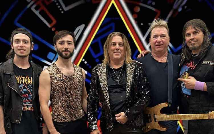 Le 13 février 2027, Hysteria débarque pour la toute première fois à Pointe-aux-Trembles avec son ultime hommage à Def Leppard. Revivez les plus grands succès de ce groupe légendaire dans un spectacle rock électrisant qui promet de vous en mettre plein les oreilles!